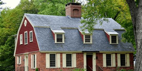 gambrel roof architecture definition